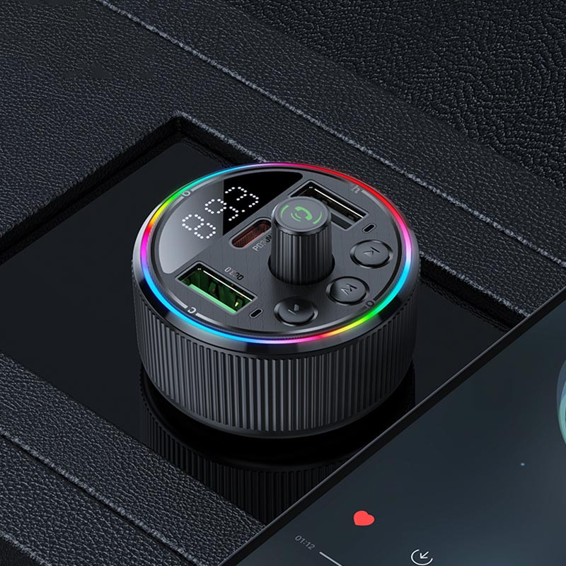 АЗУ FM модулятор Hoco E82 Guerrero PD30W+QC3.0 (2USB-A/1C) на картинке №7