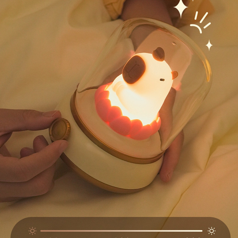 Нічник Capybara and Lotus на малюнкі №3