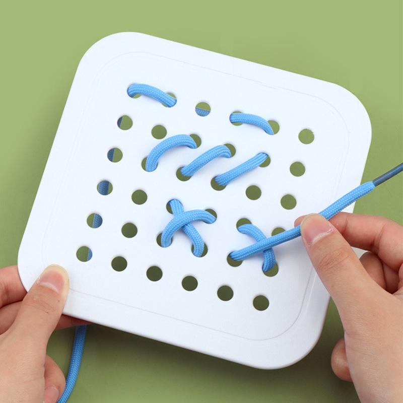 Настольная интерактивная игра Ummi 22050 Competition Sew Fast на картинке №5