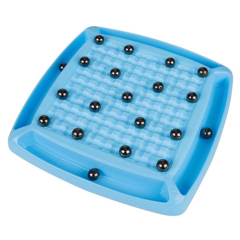 Настольная интерактивная игра Ummi 33042 Magnetic Chess Battle на картинке №1