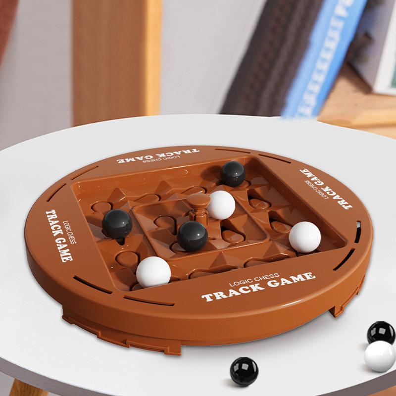 Настольная интерактивная игра Ummi 777A Logic Chess Track Game на картинке №2