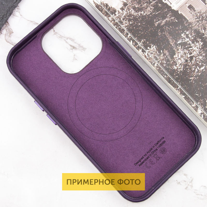 Кожаный чехол Leather Case (AAA) with MagSafe and Animation для Apple iPhone 16 (6.1) на картинке №3