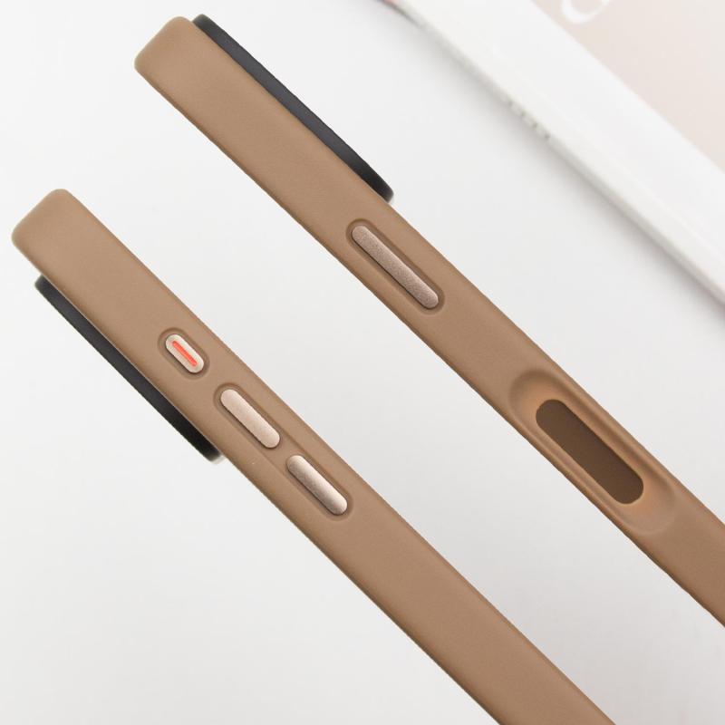 TPU+PC чехол Metal Buttons with MagSafe для Apple iPhone 16 Pro Max (6.9) на картинке №4