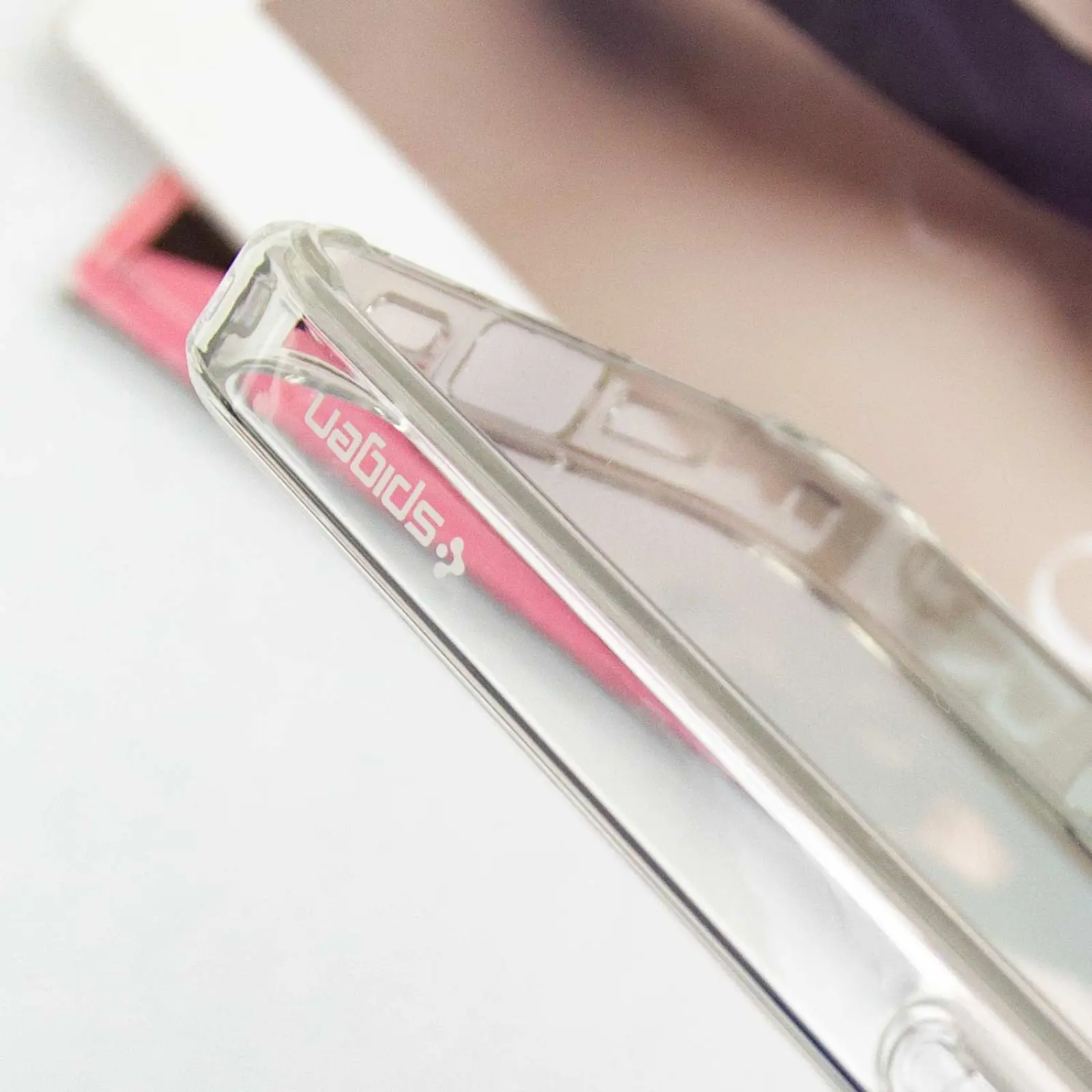 Чехол SGP Ultra Hybrid для Apple iPhone 16 Pro (6.3"), Прозрачный 7, TPU, купить оптом с доставкой