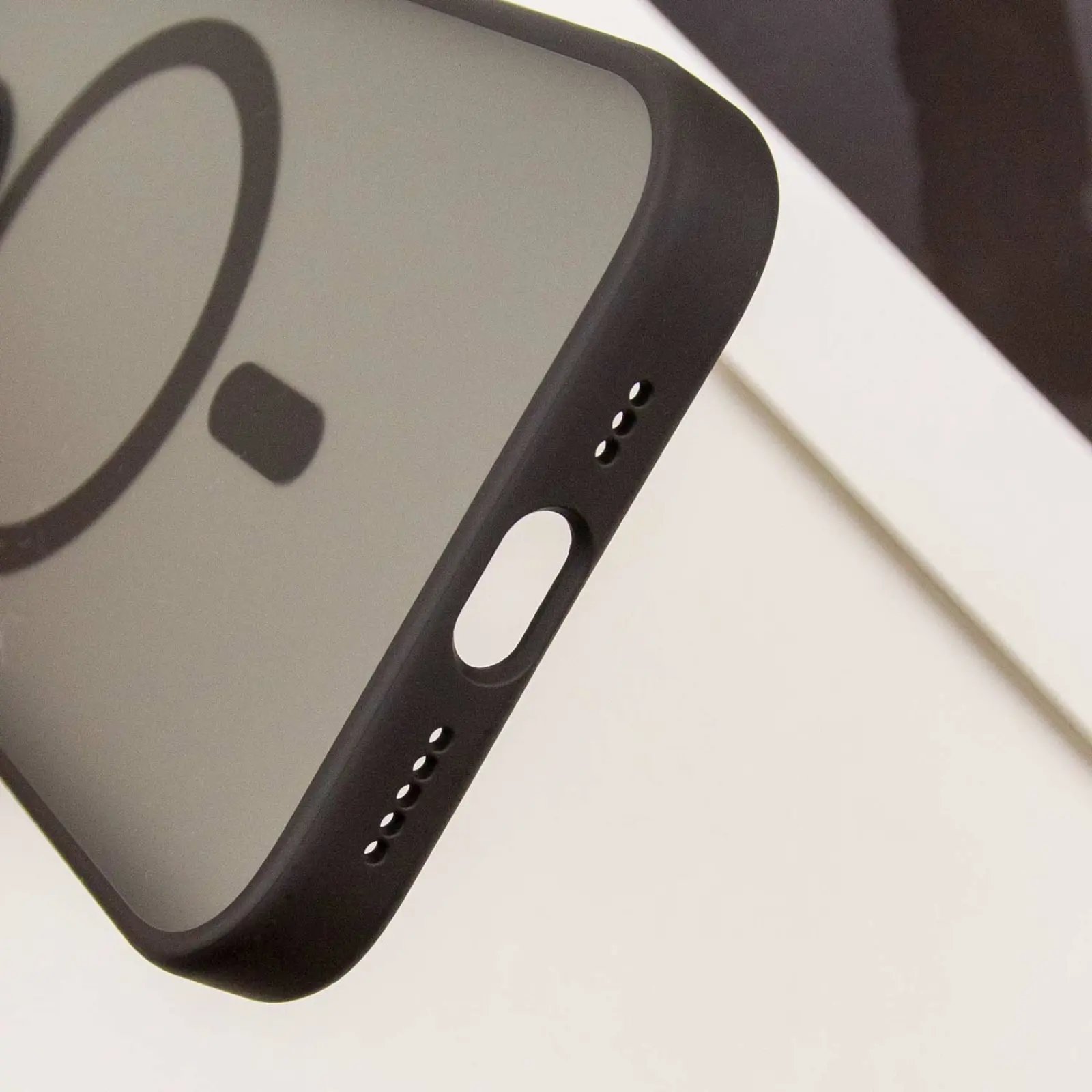 TPU+PC чехол Blueo Skin Friendly Frosted with MagSafe для Apple iPhone 16 Pro Max (6.9") 2, TPU+PC, купить оптом с доставкой