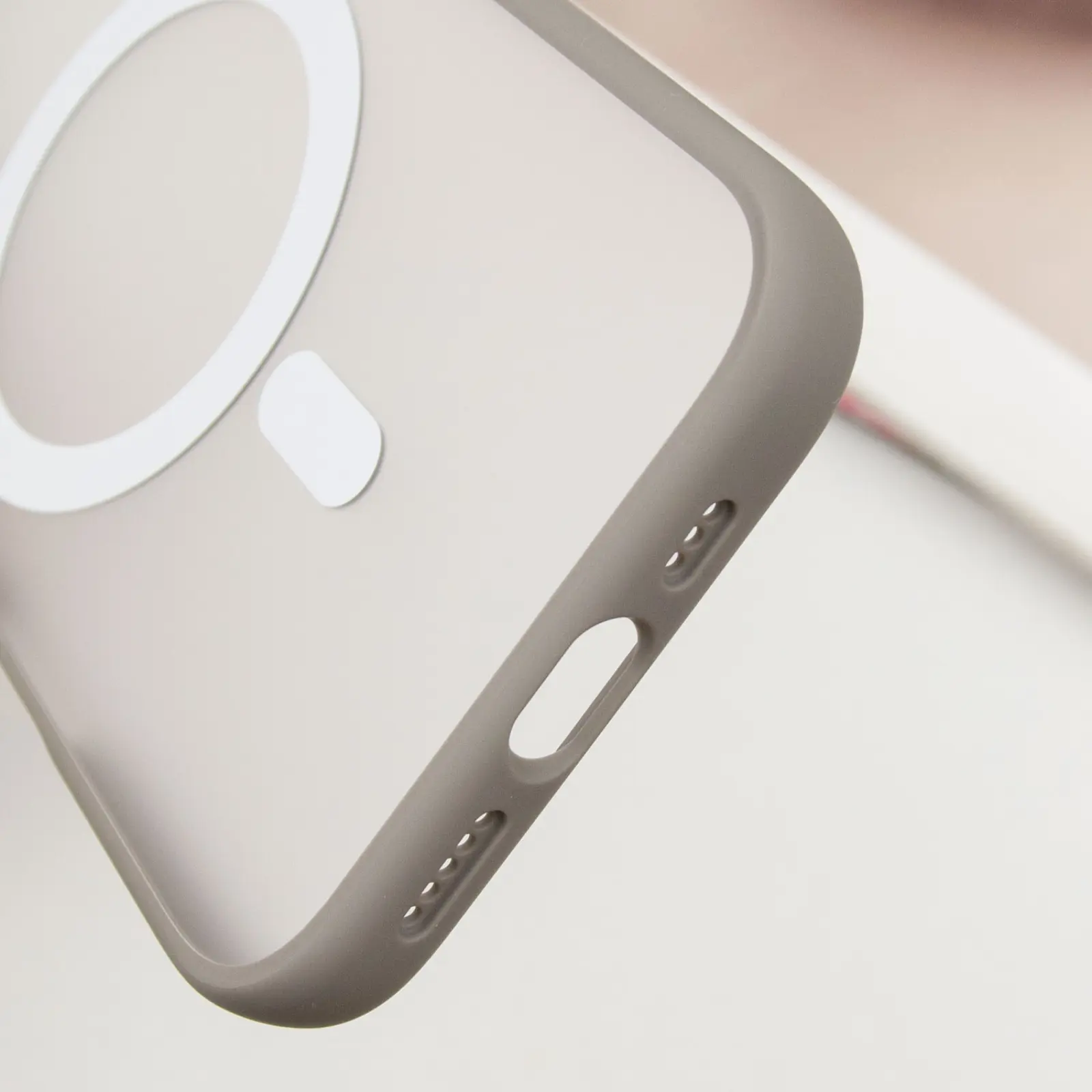 TPU+PC чехол Blueo Skin Friendly Frosted with MagSafe для Apple iPhone 16 Pro Max (6.9"), Серый 5, TPU+PC, купить оптом с доставкой