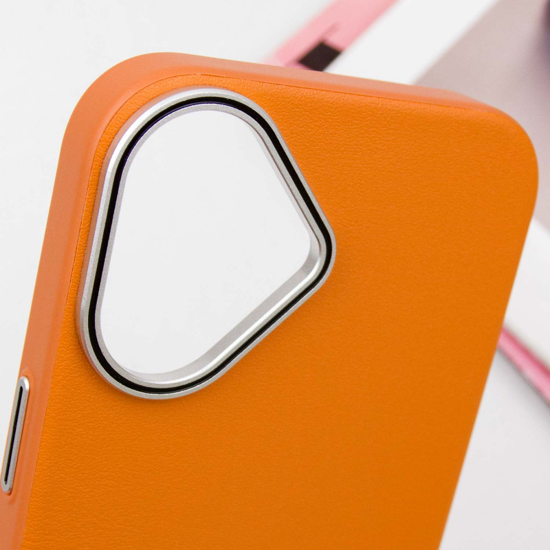 Чехол PC+Leather SGP with MagSafe для Apple iPhone 16 (6.1) на картинке №4