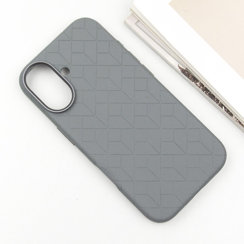 Кожаный чехол Carved with MagSafe для Apple iPhone 16 (6.1) на картинке №3