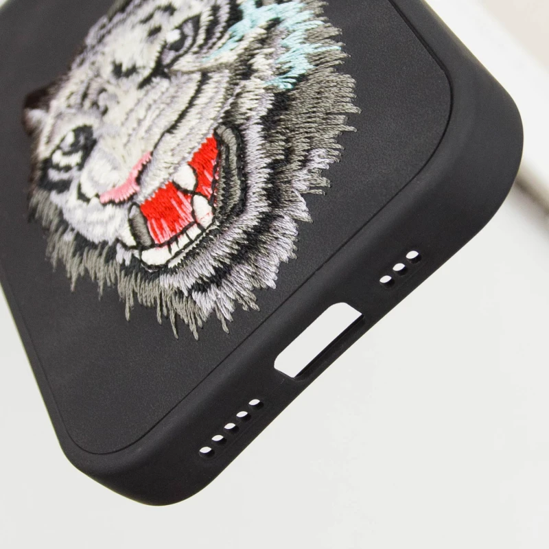 TPU+PC чехол Friends для Apple iPhone 16 (6.1"), Black Tiger 5, TPU+PC, купить оптом с доставкой