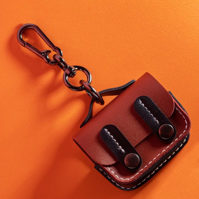 Кожаный футляр Briefcase для наушников AirPods Pro на картинке №3