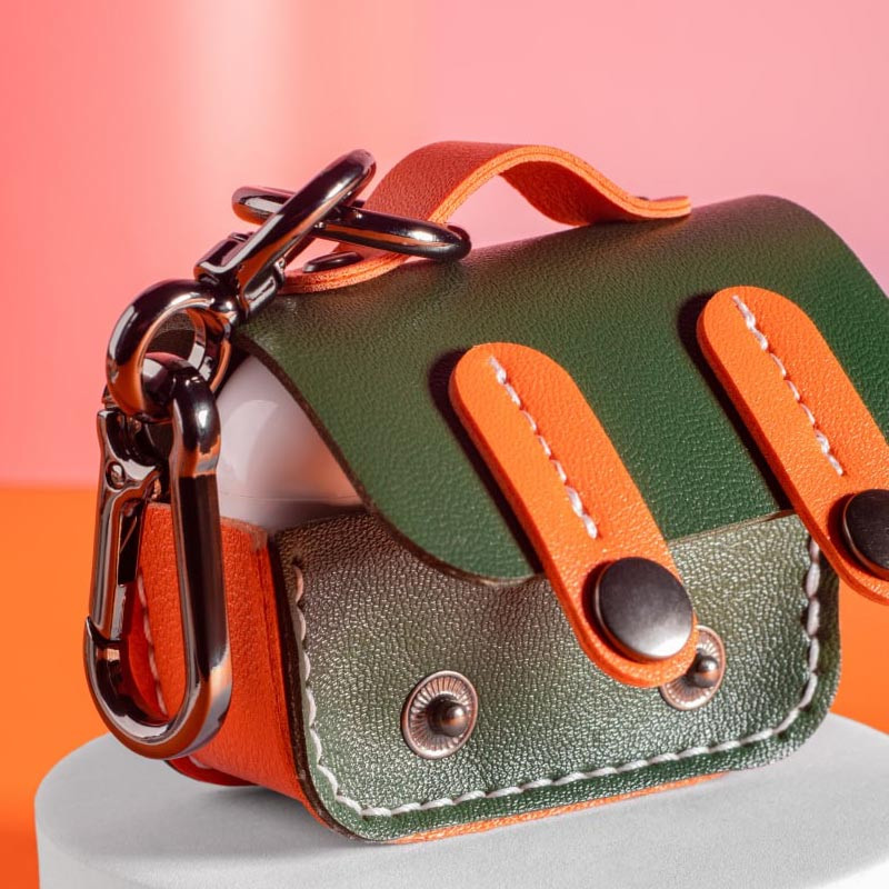 Кожаный футляр Briefcase для наушников AirPods Pro 2 / Pro на картинке №5