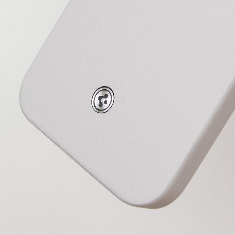 Чехол SGP PC+Leather with MagSafe для Apple iPhone 16 (6.1) на картинке №6