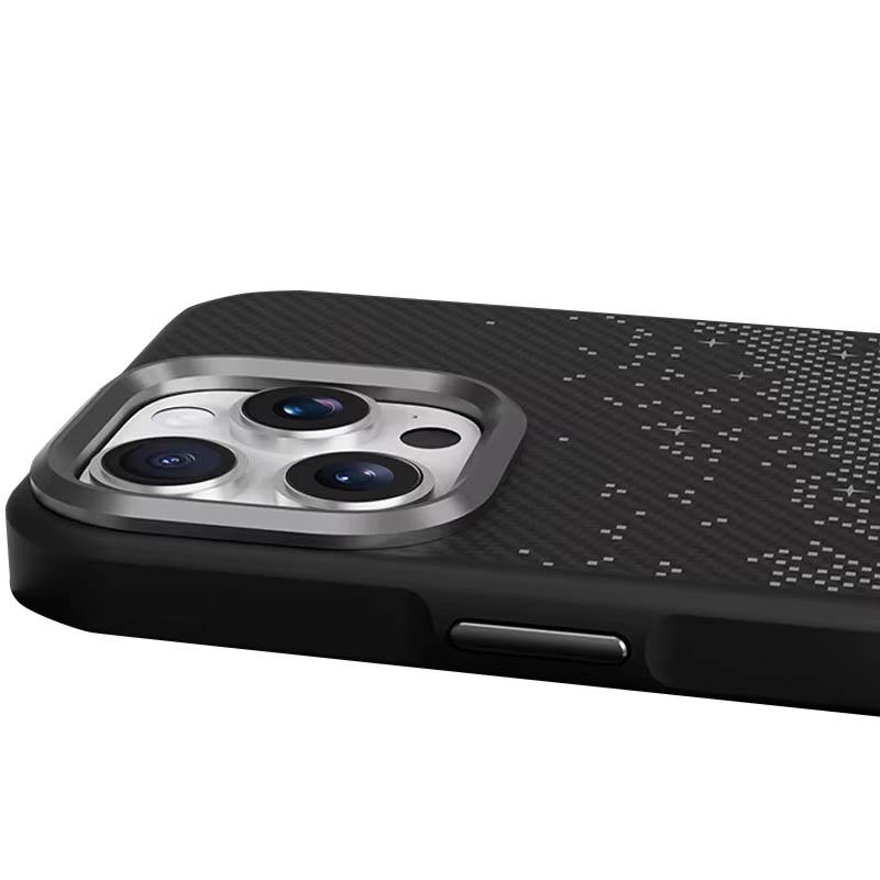 Чехол Monzo Carbon with MagSafe для Apple iPhone 16 Pro Max (6.9) | Metal Buttons на картинке №4