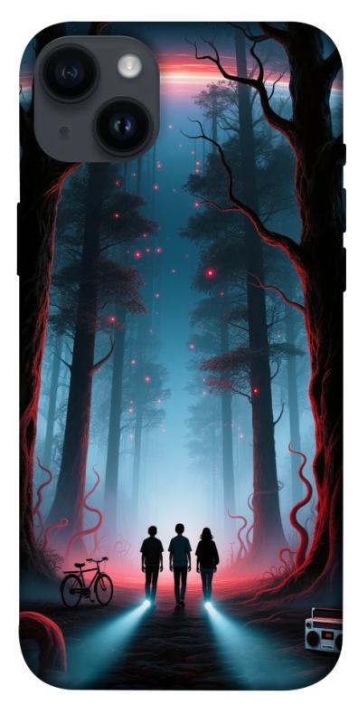 Чехол itsPrint Kids in the forest для Apple iPhone 14 Plus (6.7"), хоррор, купить оптом с доставкой