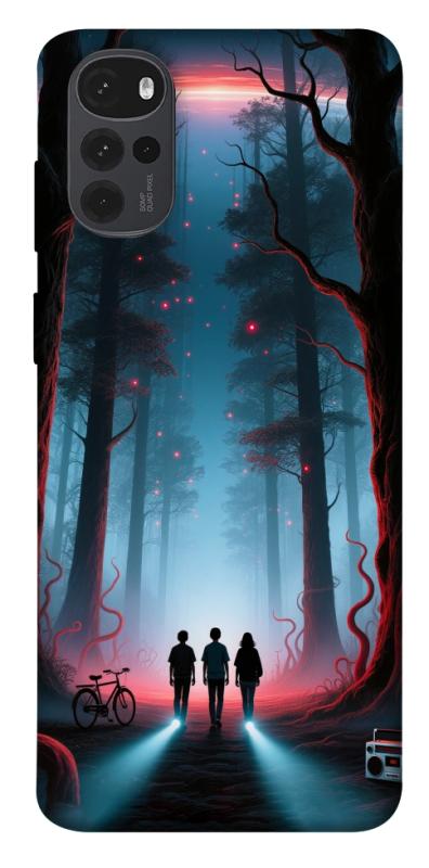 Чехол itsPrint Kids in the forest для Motorola Moto G22, хоррор, купить оптом с доставкой