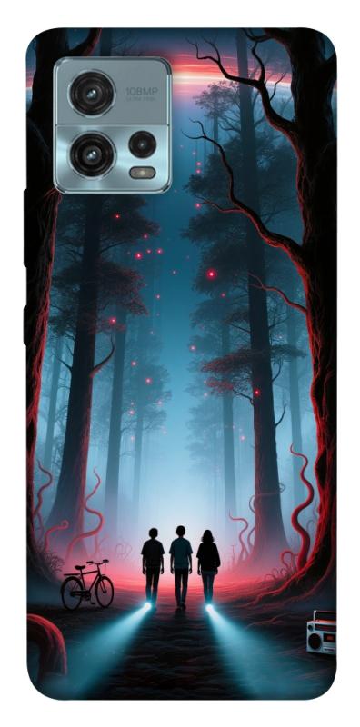 Чехол itsPrint Kids in the forest для Motorola Moto G72, хоррор, купить оптом с доставкой