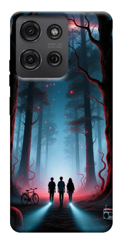 Чехол itsPrint Kids in the forest для Motorola Moto G75 5G, хоррор, купить оптом с доставкой