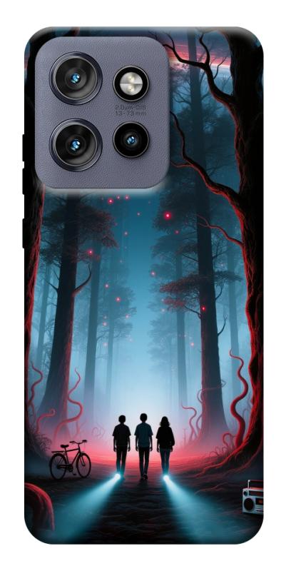 Чехол itsPrint Kids in the forest для Motorola Edge 50 Neo, хоррор, купить оптом с доставкой