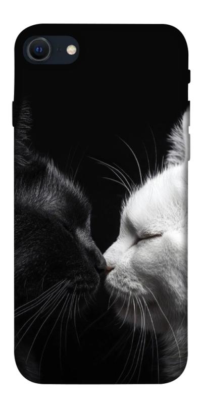 Чехол itsPrint Black and white cats для Apple iPhone SE (2020), животные, купить оптом с доставкой