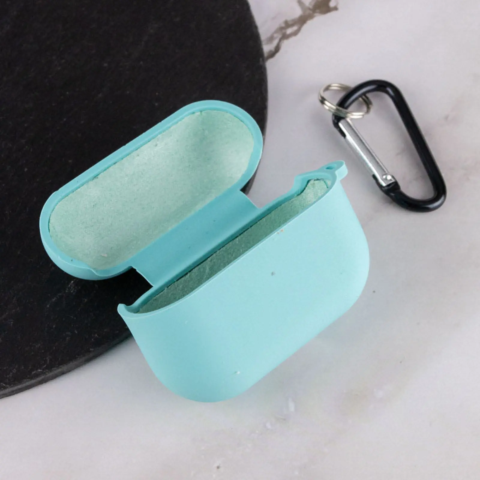 Уценка Силиконовый футляр с микрофиброй для наушников Airpods Pro 1, Силикон, купить оптом с доставкой