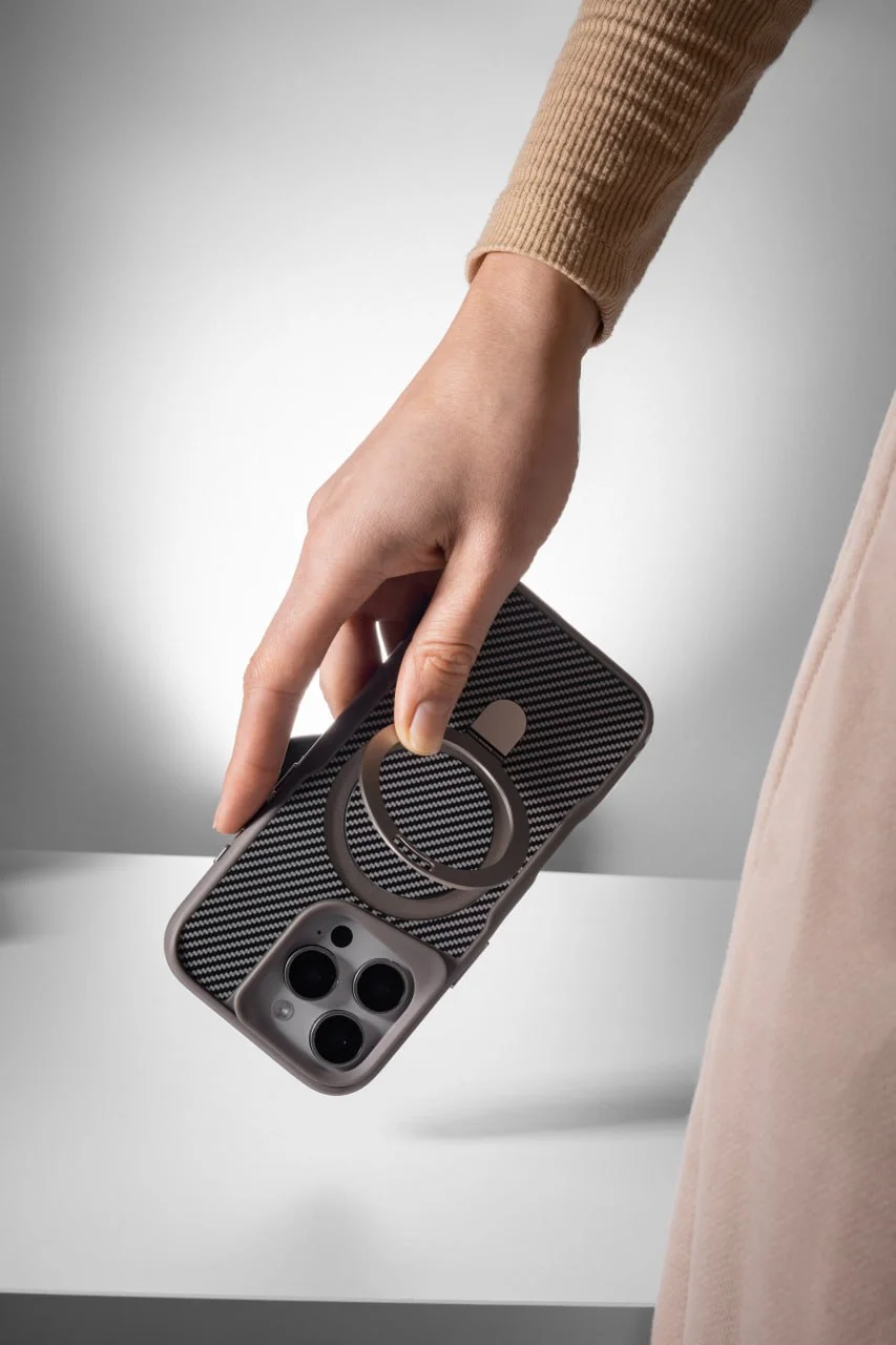 TPU+PC чехол Metal Buttons with MagSafe Carbon Ring для Apple iPhone 15 (6.1"), TPU+PC, купить оптом с доставкой