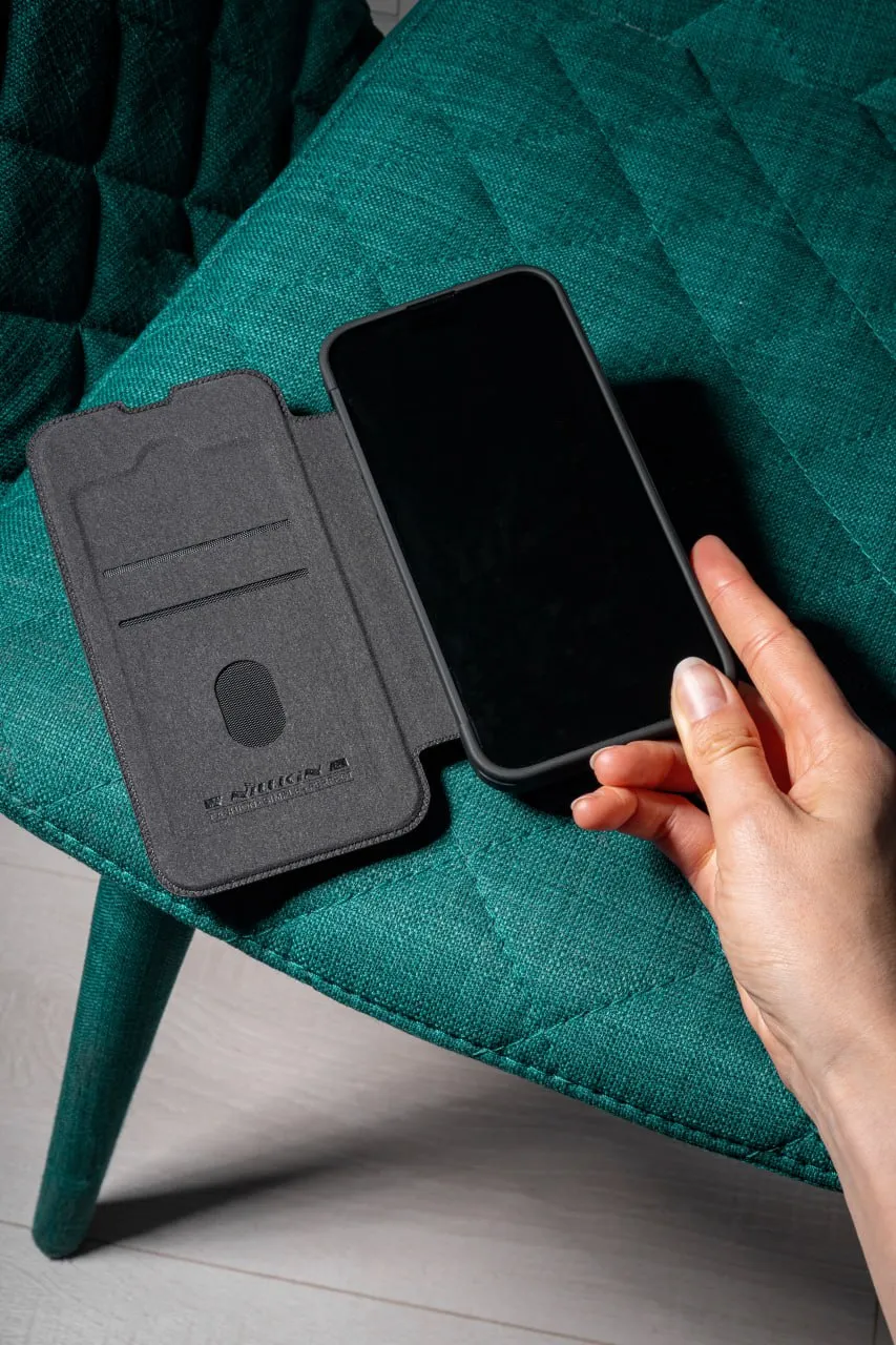Кожаный чехол-книжка Nillkin Qin Pro Camshield для Apple iPhone 17 Pro Max (6.9"), Искусственная кожа, купить оптом с доставкой