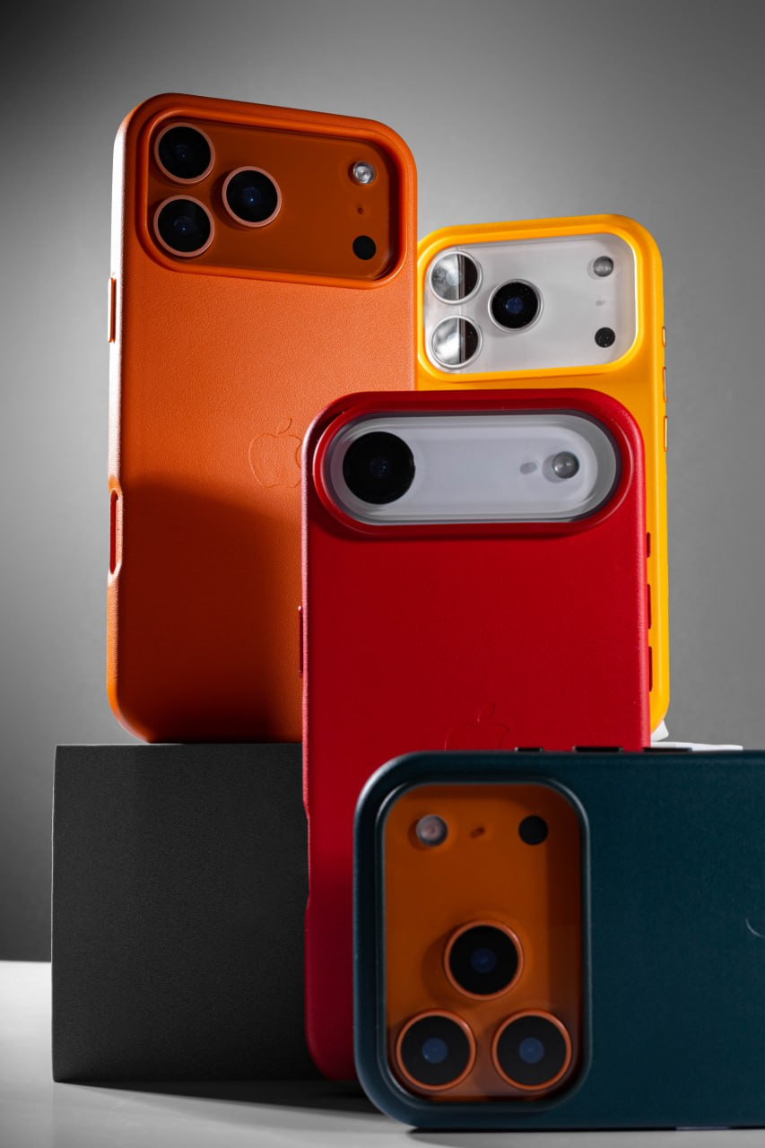 Чехол кожаный Leather Case (AA) with Magnetic Fit and Animation для Apple iPhone 17 (6.3"), Искусственная кожа, купить оптом с доставкой