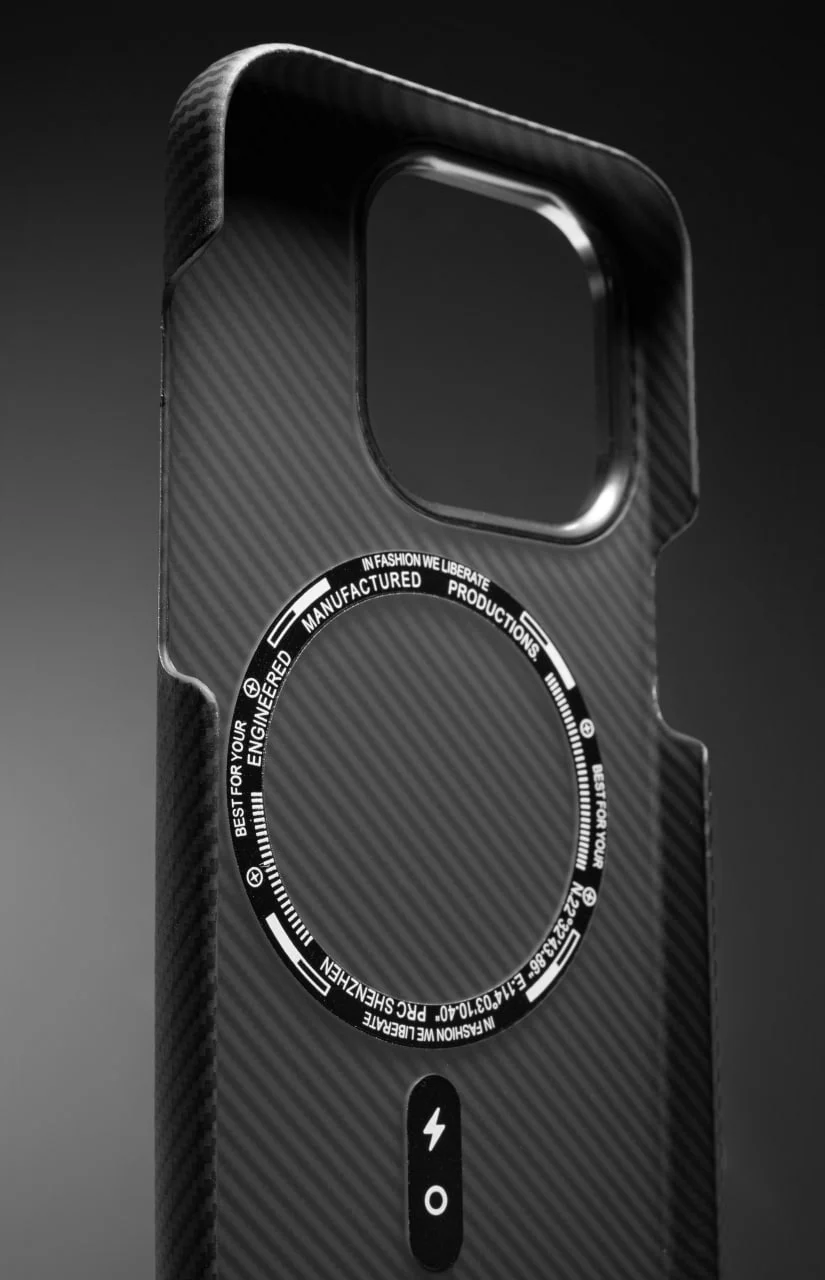 Чехол PC Carbon Protection Slim with MagSafe для Apple iPhone 15 (6.1"), Пластик, купить оптом с доставкой