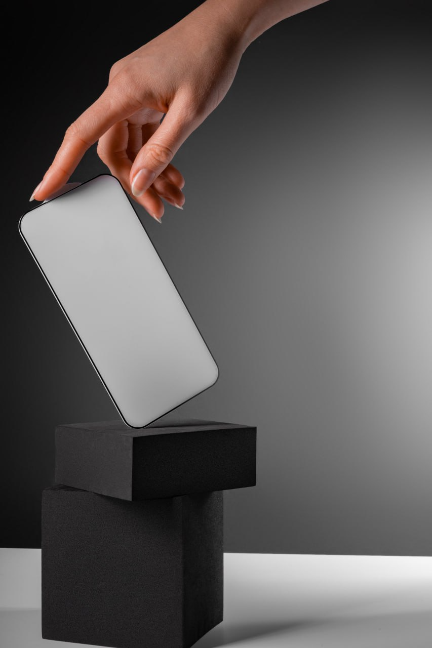 Защитное стекло SKLO 3D для Apple iPhone 15 / 16 (6.1"), Закаленное стекло, купить оптом с доставкой
