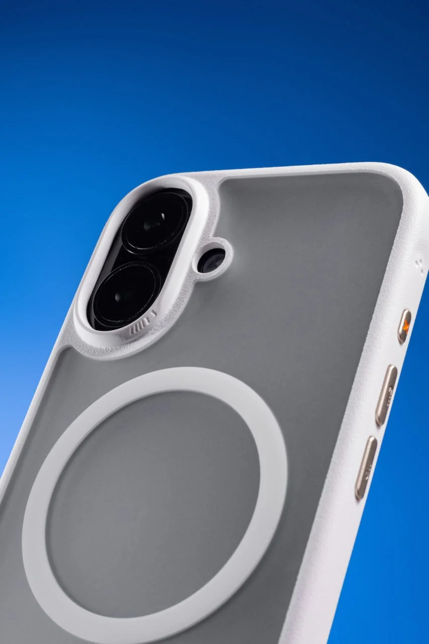 TPU+PC чехол Blueo Skin Friendly Frosted with MagSafe для Apple iPhone 15 (6.1"), TPU+PC, купить оптом с доставкой
